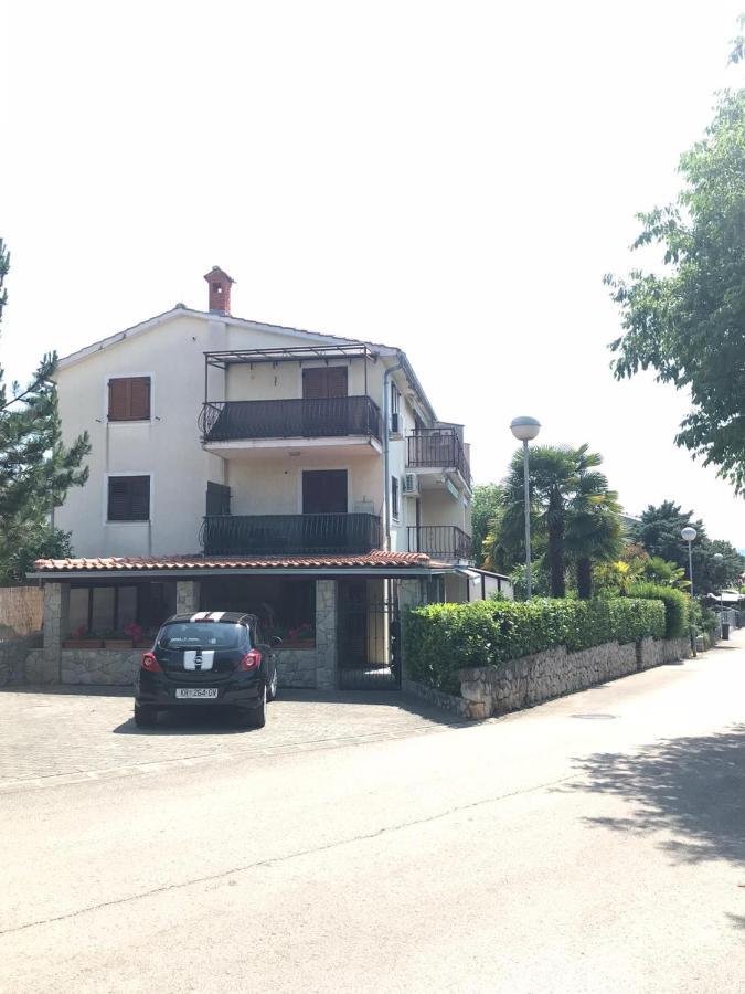 Apartman Jumic Malinska Exterior photo